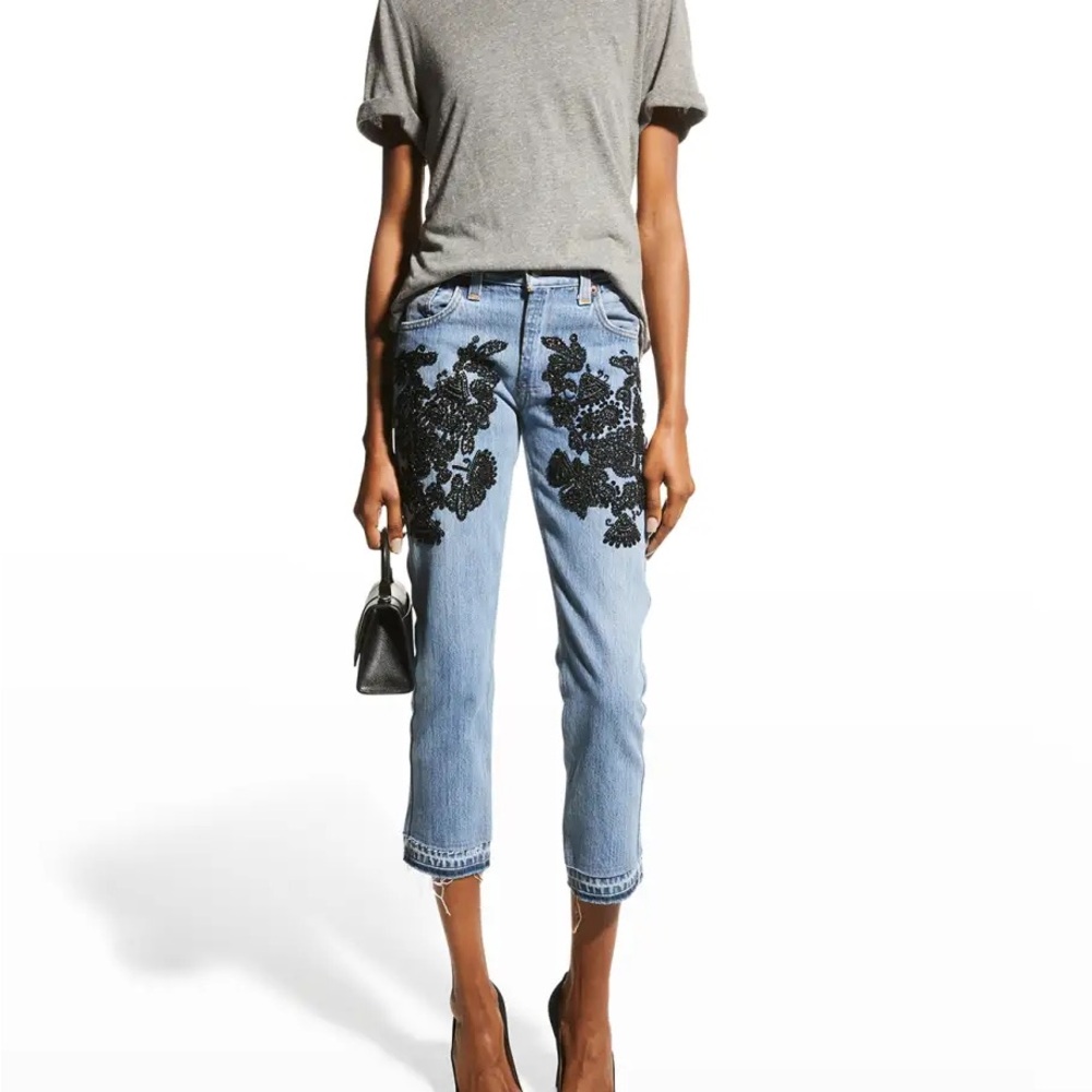 Le Superbe Straight Leg Blue Jeans with black embellishments. Size 26. NWOT